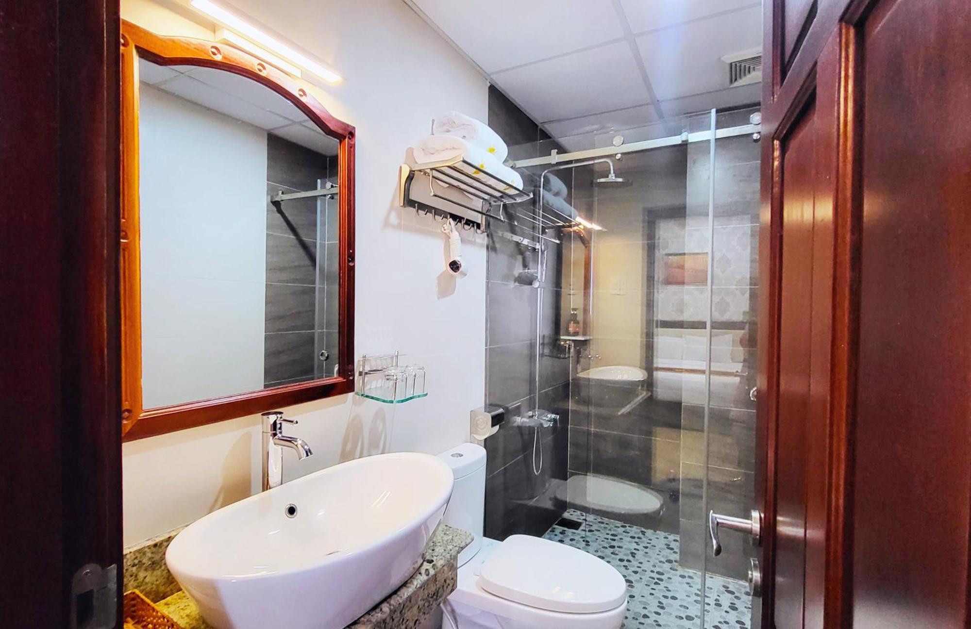 Hoang Son Hotel - Can Tho Eksteriør billede